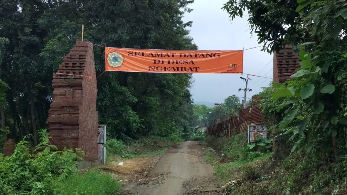 Desa di lereng Pegunungan Anjasmoro yang kaya akan alam, pertanian, budaya, dan sejarah. Harmoni masyarakat serta potensi wisata menjadikan Ngembat desa yang unik dan penuh pesona.