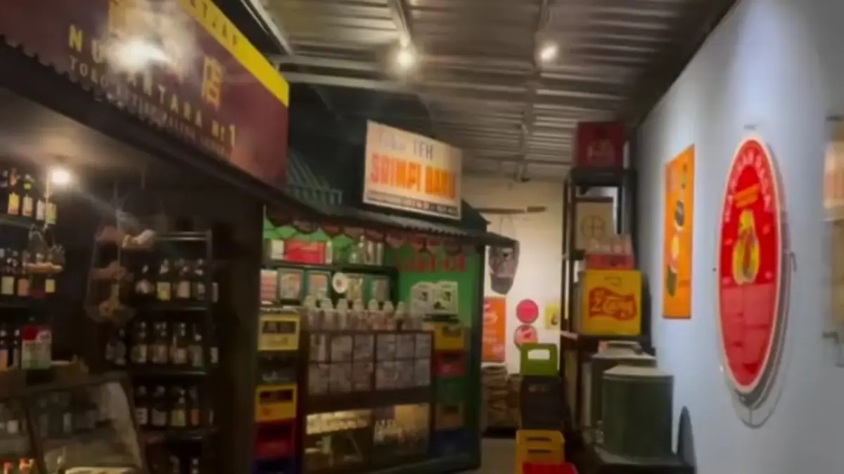 Nostalgia era 80an dan 90an di Museum Cipta Mahardika yang ada di Kota Mojokerto, lengkap dengan berbagai koleksi barang-barang jadul.