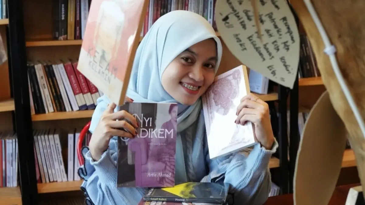 Uswatun Hasanah, ustazah dan penulis buku asal Kota Mojokerto. (dok Uswatun for JPRM)