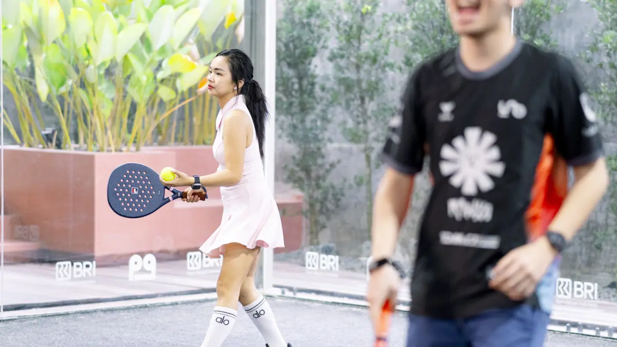OLAHRAGA padel menjadi ajang sosialisasi dan membangun jaringan.