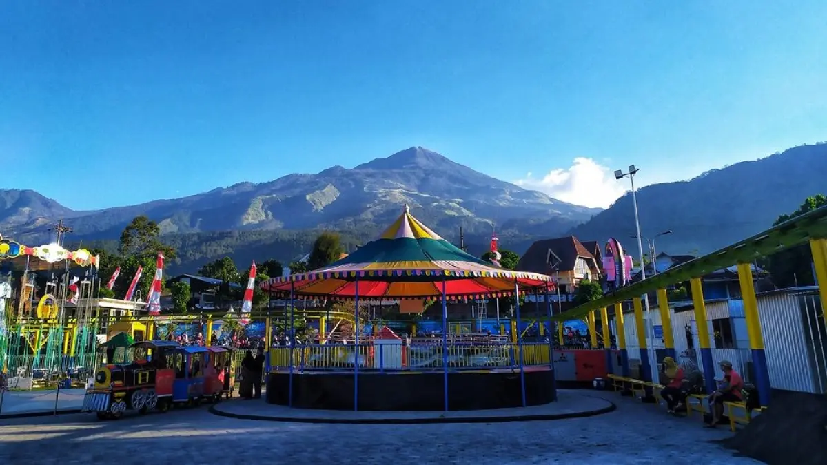Pemandangan alam yang bisa didapatkan ketika mengunjungi Taman Ghanjaran