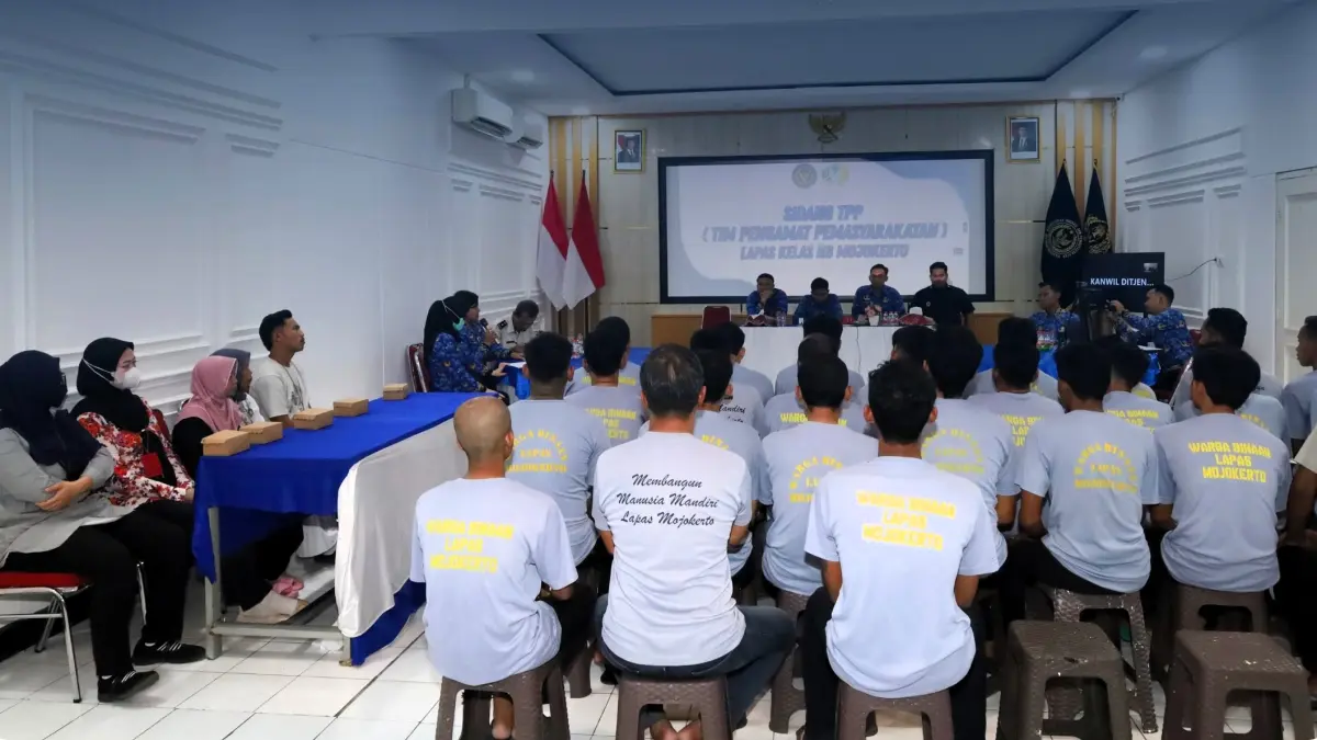 DISELEKSI: Puluhan napi menjalani Sidang TPP di aula Lapas Kelas IIB Mojokerto, Kamis (17/9) lalu.