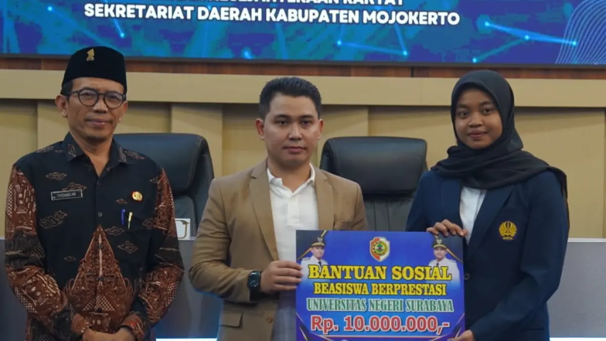 Pemkab Mojokerto Beri Beasiswa Mahasiswa Berprestasi dan Kurang Mampu Sebesar Rp 800 Juta