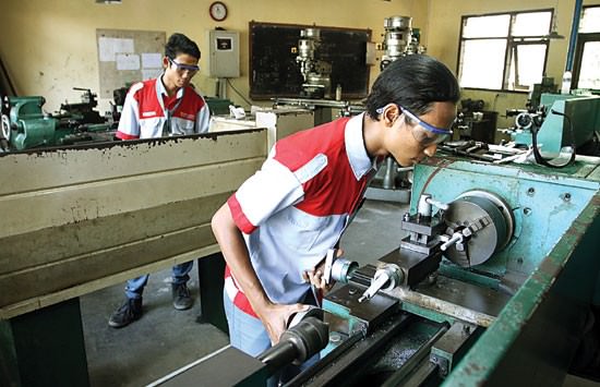 siswa-buta-warna-tak-diterima-di-smk-negeri