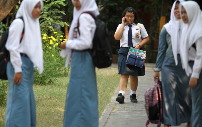 siswa-sman-libur-sabtu-minggu