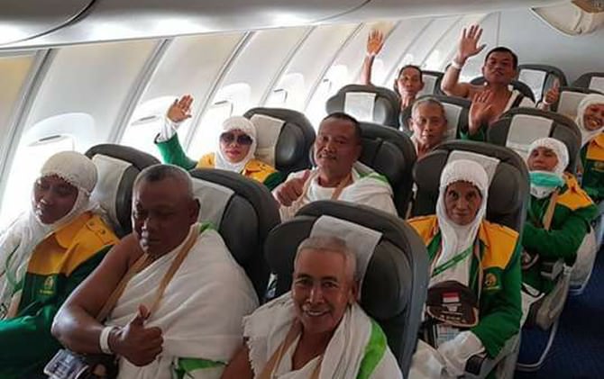 naik-pesawat-berihram-tiba-di-makkah-langsung-umrah