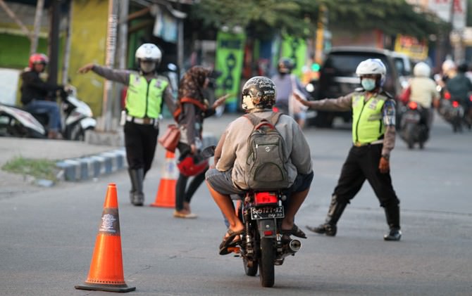 satu-jam-96-kendaraan-terjaring-razia-lalu-lintas