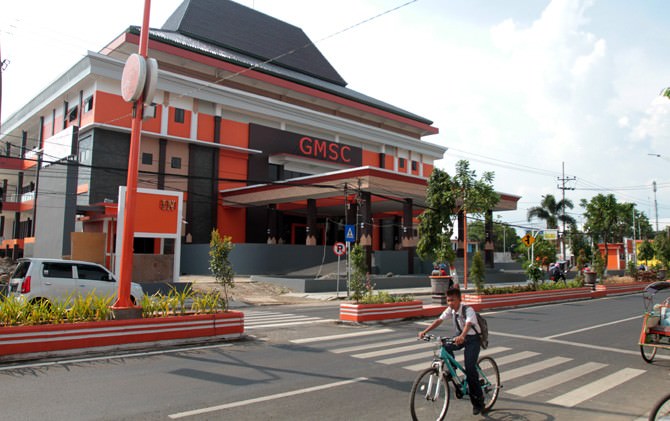 kota-punya-mal-pelayanan-publik-perizinan-satu-pintu