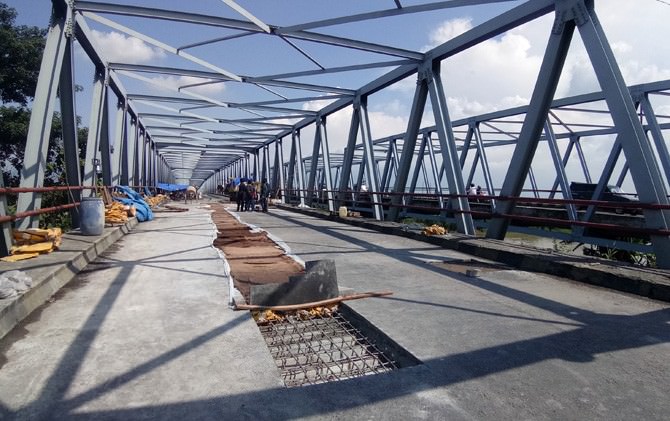 beton-jembatan-sepanjang-57-meter-jebol-akses-ditutup-total