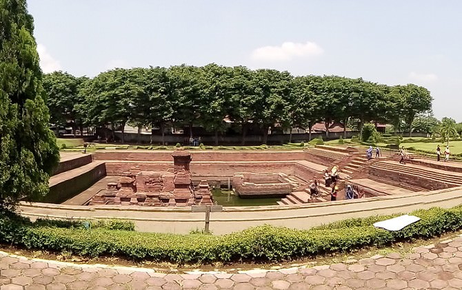 candi-tikus-trowulan-mulai-ditinggal-wisatawan