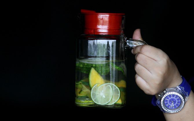 infused-water-sekadar-untuk-halau-dehidrasi