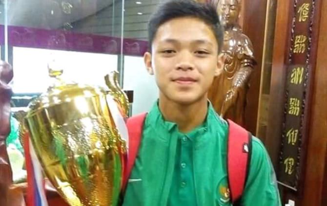 liba-valentino-arek-mojosari-berguru-sepak-bola-ke-inggris