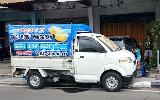 albert-gunardi-jasa-cuci-mobil-panggilan-patok-harga-rp-45-ribu