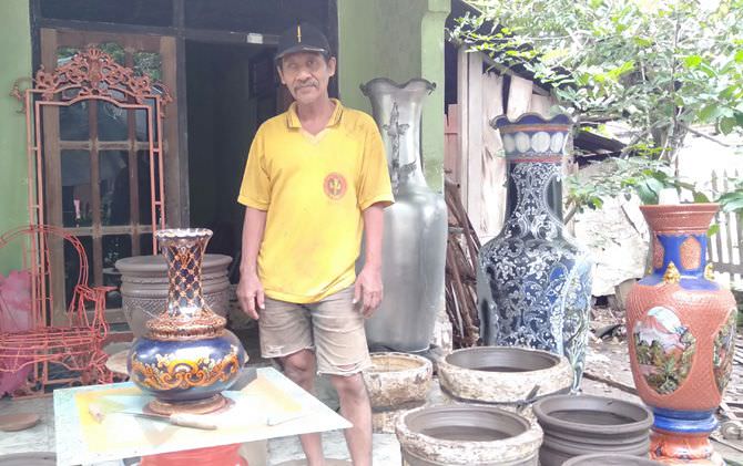 guci-lukis-berbahan-tanah-liat-tembus-pasar-jepang-dan-amerika
