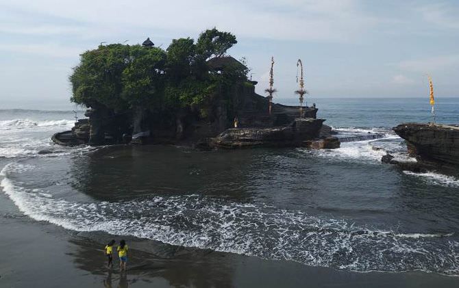 indahnya-pura-dewa-penjaga-laut