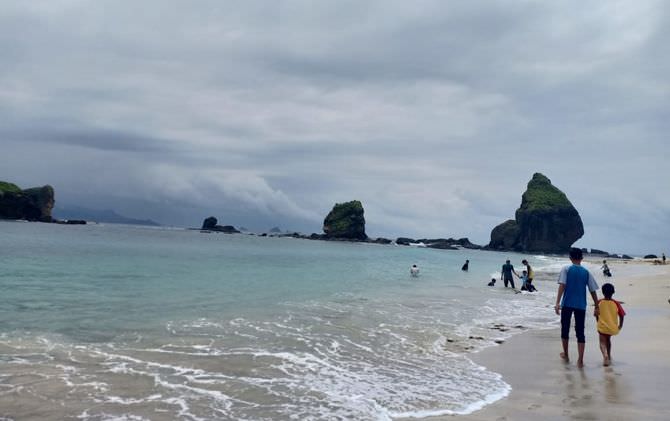 pantai-papuma-sisi-lain-indahnya-pesisir-selatan