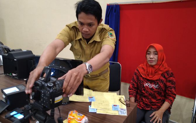 6818-warga-belum-rekam-e-ktp-jika-mangkir-nik-akan-diblokir