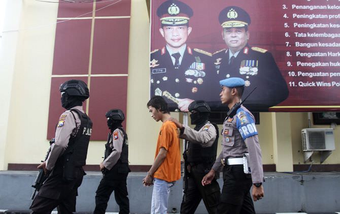 firman-kesal-sang-pacar-berhubungan-badan-dengan-mantan-kekasihnya