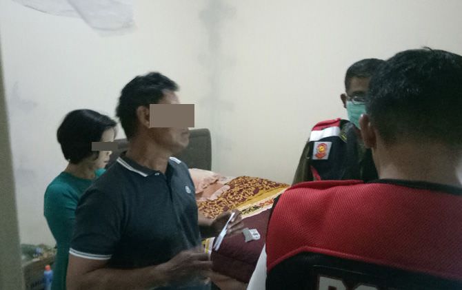 kepergok-dalam-kamar-kos-pasangan-ini-ngaku-sudah-nikah-siri
