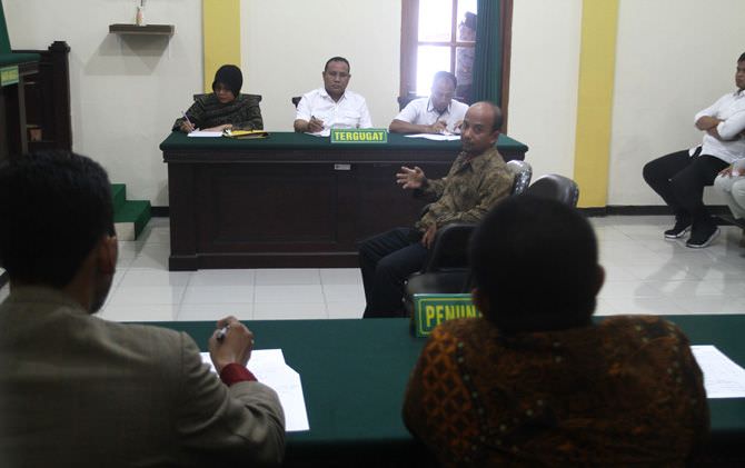 saksi-polisi-beri-keterangan-berbeda-di-sidang-pra-peradilan-kapolres