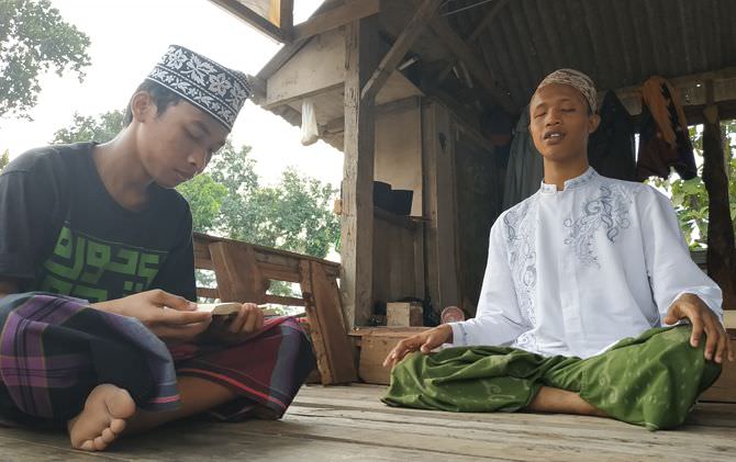 gus-isyroqi-teruskan-wasiat-sang-ayah-banyak-godaan-di-juz-15