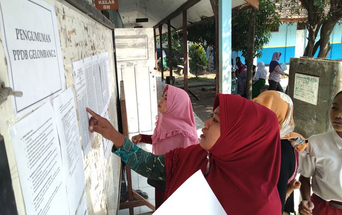 delapan-smp-negeri-mendadak-tambah-pagu-tampung-pendaftar-jalur-usbn