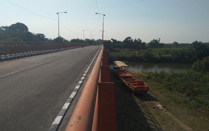 jembatan-rejoto-kini-pasar-kaget-menghilang-jadi-jujukan-pemancing