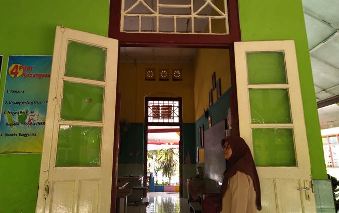 tempuh-pendidikan-di-sekolah-ongko-loro-menggunakan-bahasa-jawa