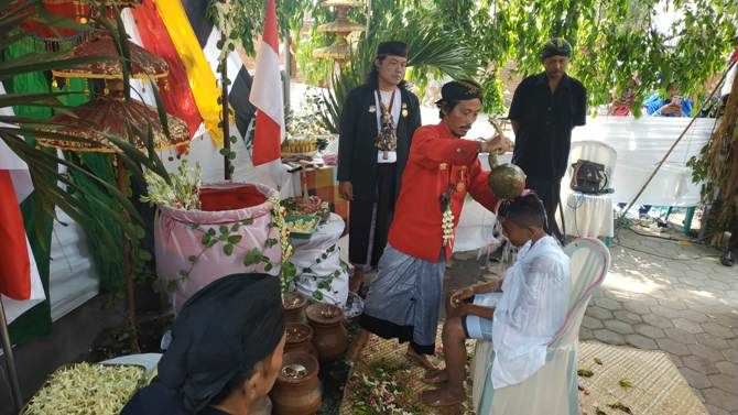 sucikan-diri-membuang-sial-dan-membuka-rezeki
