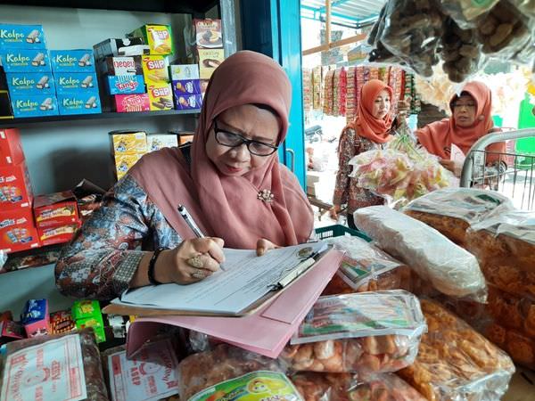 beredar-makanan-dengan-pewarna-tekstil