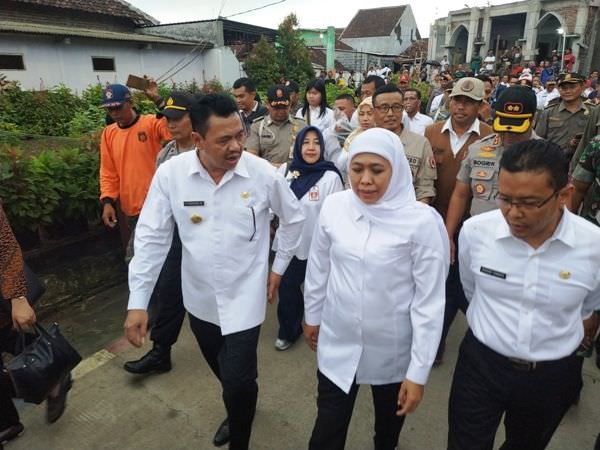 janjikan-bangun-tanggul-sementara