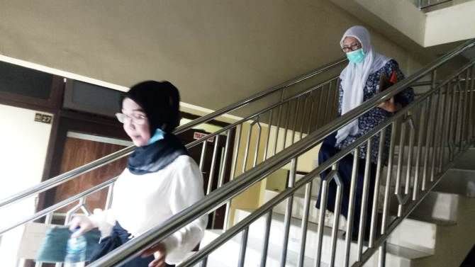politisi-pkb-slintutan-ibu-mkp-beri-isyarat
