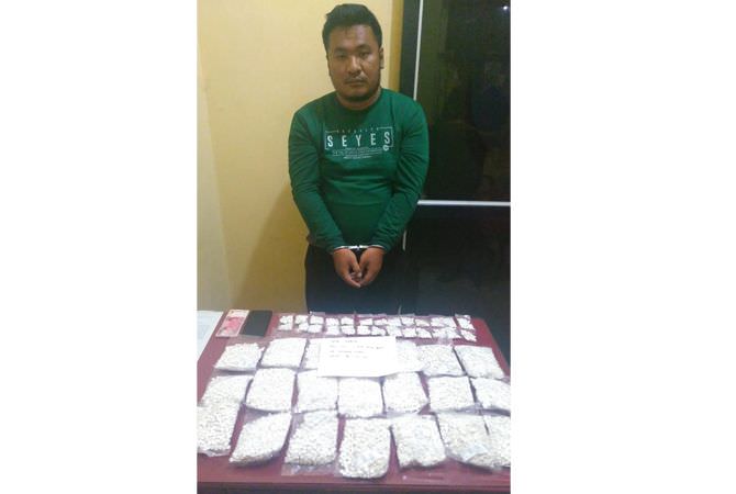 tangkap-4-orang-polisi-sita-23-ribu-pil-koplo