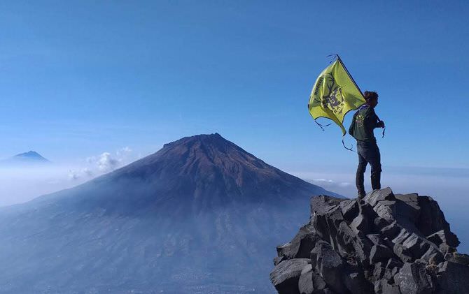 pesona-negeri-di-atas-awan
