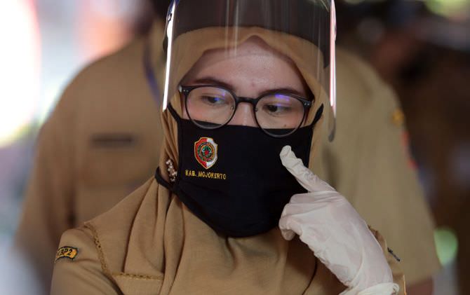 polisi-panggil-rekanan-pemenang-masker-yang-diduga-jadi-bancakan