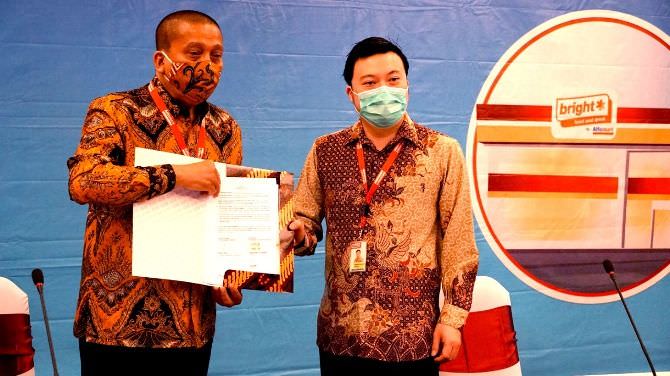 alfamart-kembangkan-bright-store-di-spbu