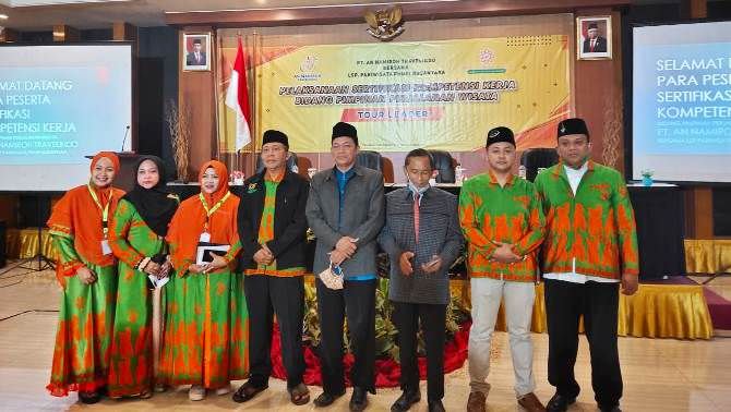 an-namiroh-travelindo-gelar-sertifikasi-tour-leader