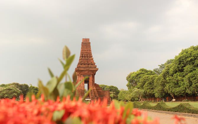 candi-bajang-ratu-tak-dilirik-wisatawan