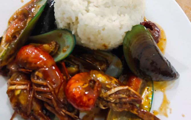 hadirkan-sensasi-kelezatan-lobster-dan-kerang