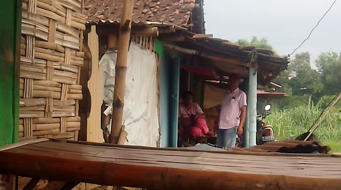 warung-remang-remang-ini-sediakan-psk-murah