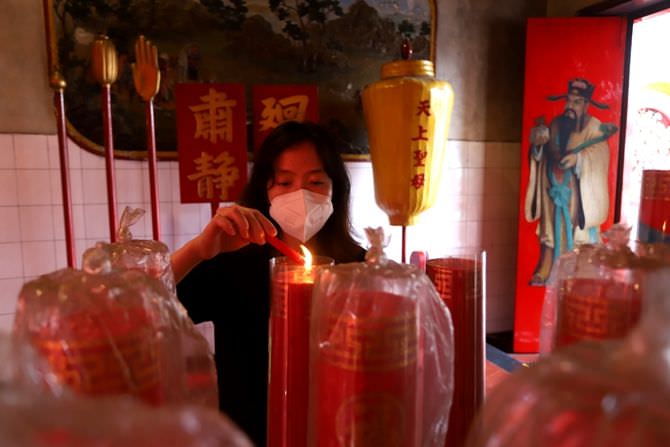 sembahyang-daring-angpao-ditransfer