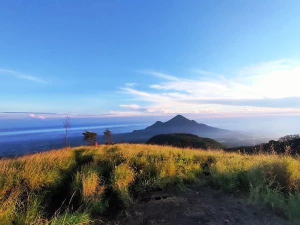 jalur-alami-dengan-view-menawan