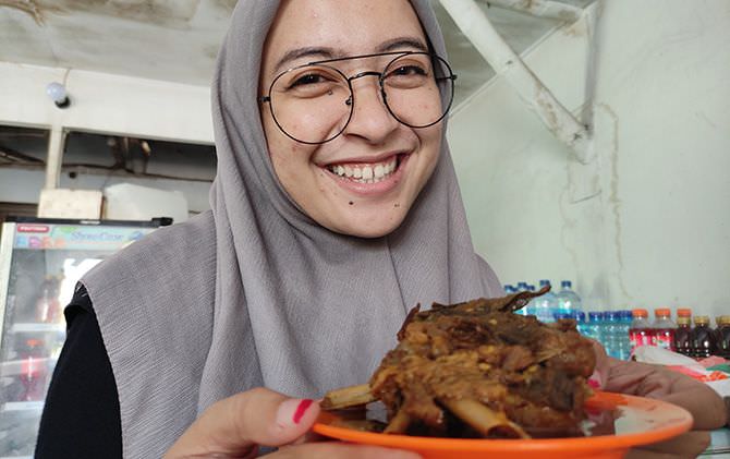 rica-rica-basur-mbak-jum-tekstur-dagingnya-manjakan-lidah