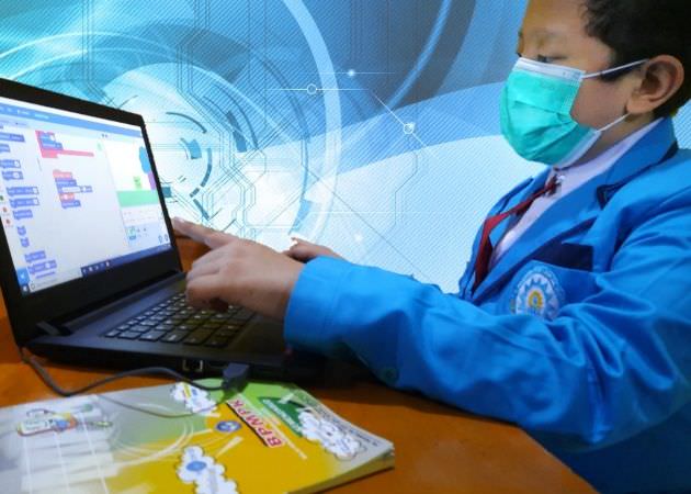 kembangkan-inovasi-pembelajaran-melalui-coding-robotik