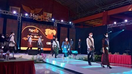 bupati-minta-gencar-promosikan-batik-dan-cokelat