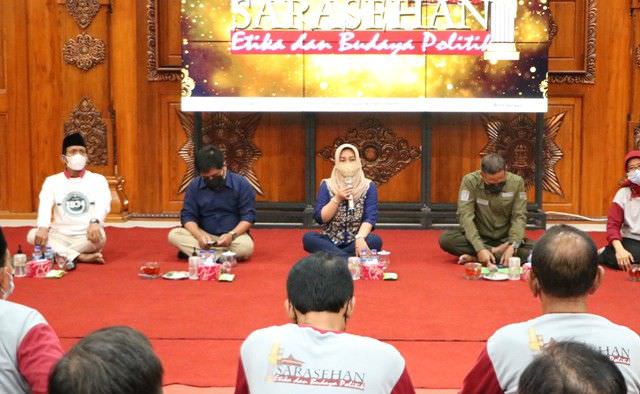 mengubah-mindset-politik-itu-negatif
