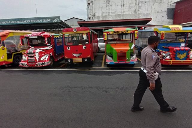 lima-kereta-kelinci-diciduk-polisi