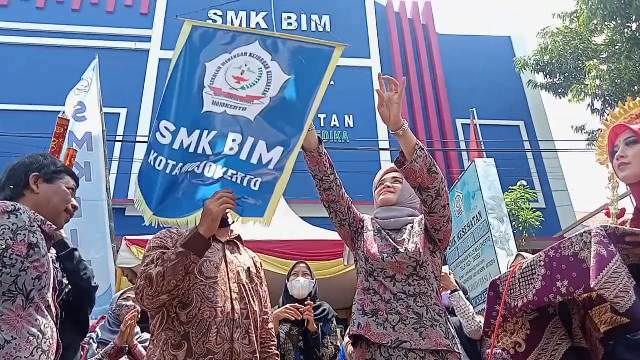 makin-diminati-daftar-dapat-beasiswa-rp-15-juta