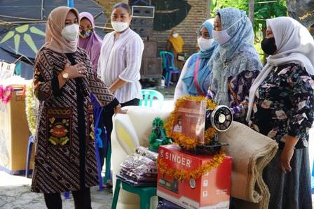 wirausaha-hasil-inkubasi-kebanjiran-order