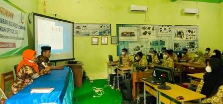 madrasah-digital-untuk-optimalisasi-sekolah-daring